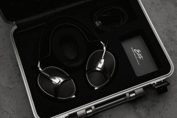 MEZE ELITE hoofdtelefoon