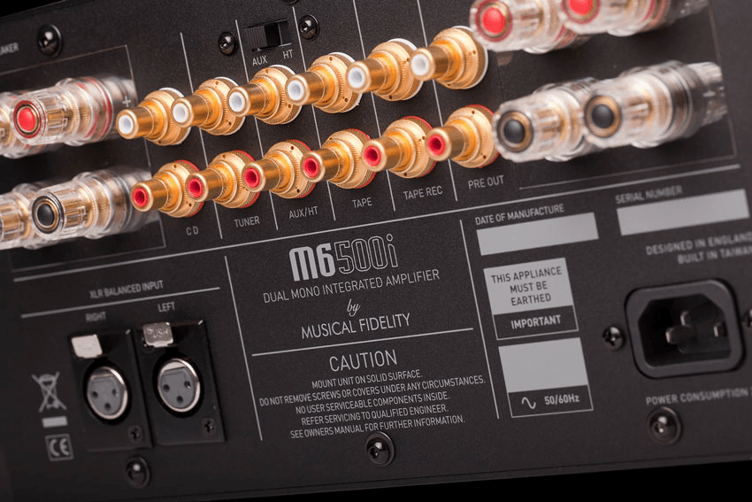 Musical Fidelity M6 500 i VERSTERKER