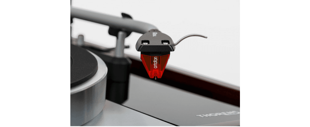 Thorens TD 1500 walnoot platenspeler