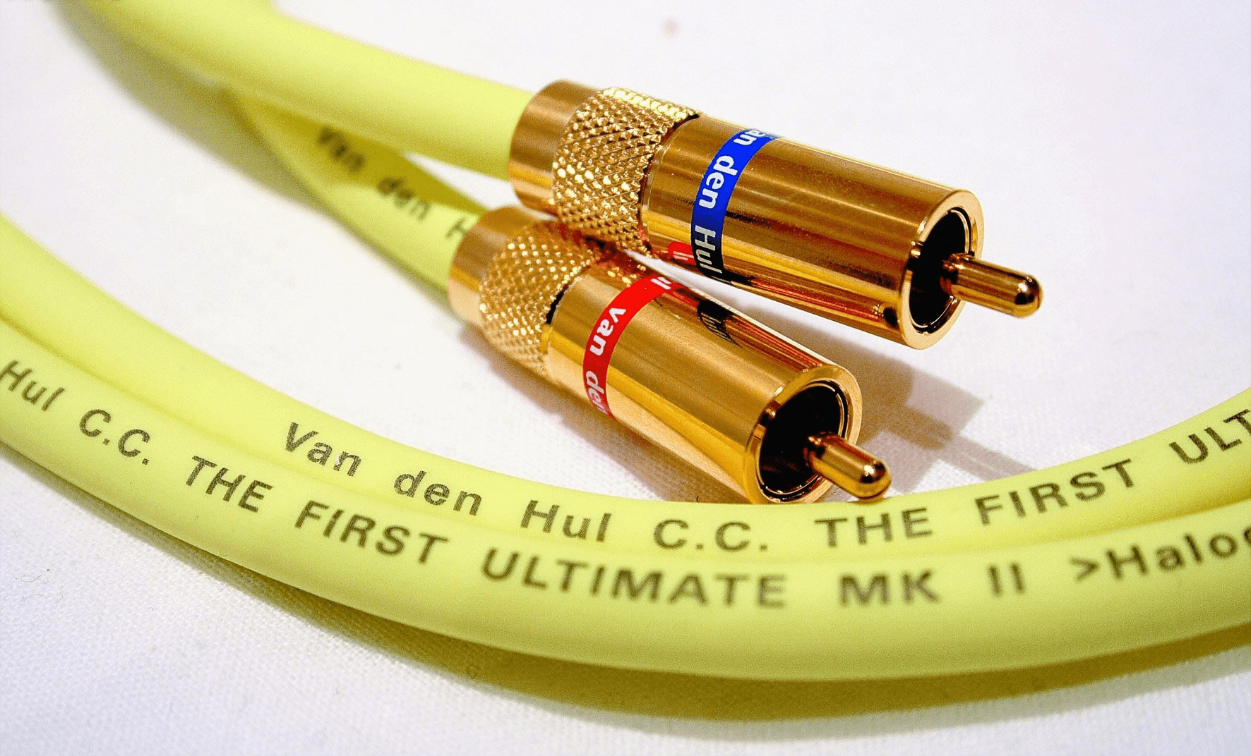 VAN DEN HUL FIRST ULTIMATE
