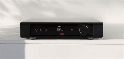 REGA MERCURY VOORVERSTERKER