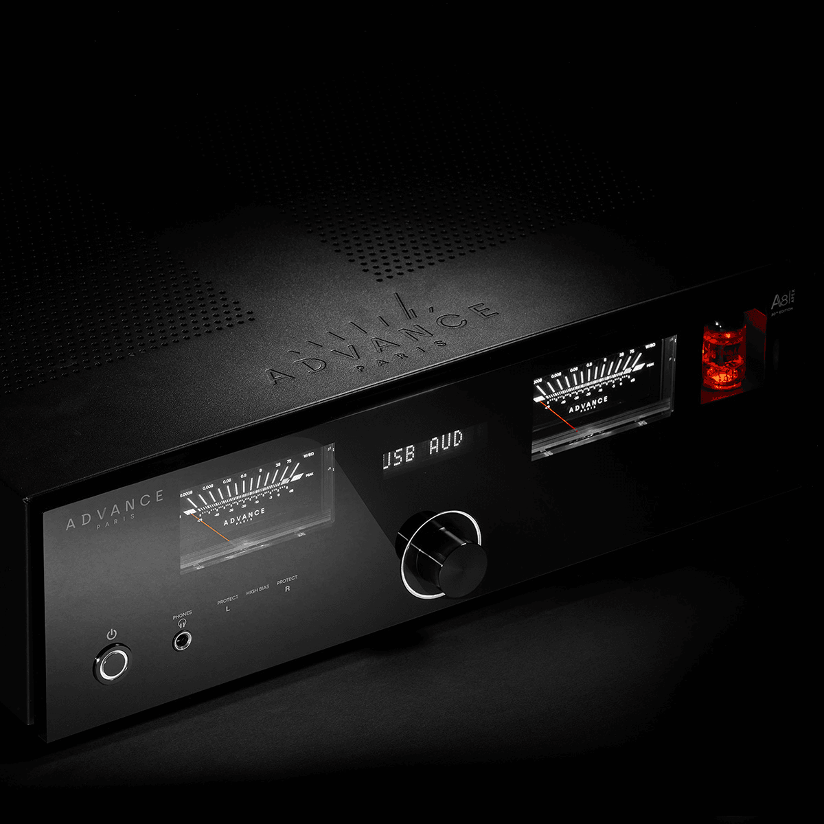 Advance Paris A 8 APEX VERSTERKER