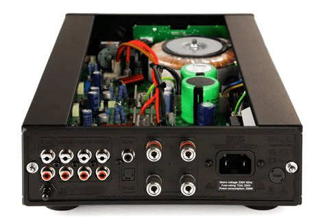 REGA BRIO MK7 VERSTERKER