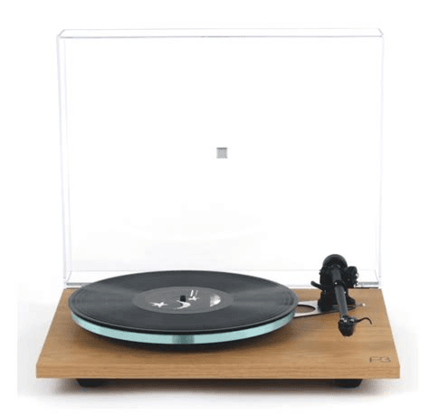 REGA Planar 3 met  ND5 eiken platenspeler