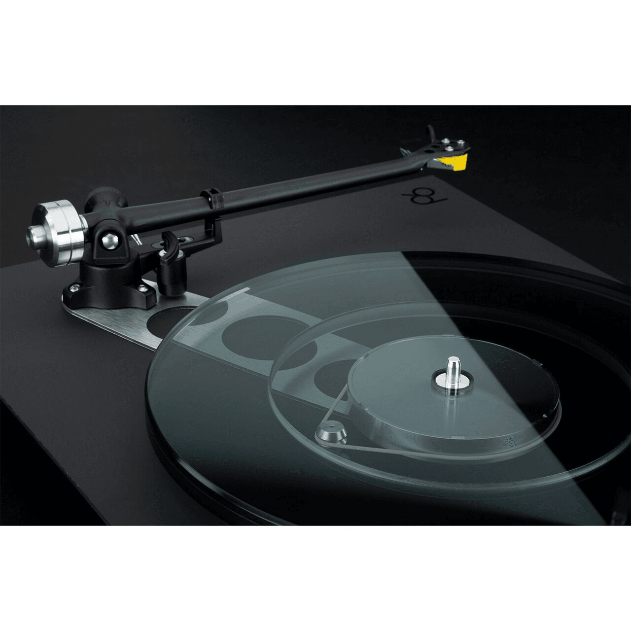 REGA PLANAR 6 met Ania PRO MC platenspeler