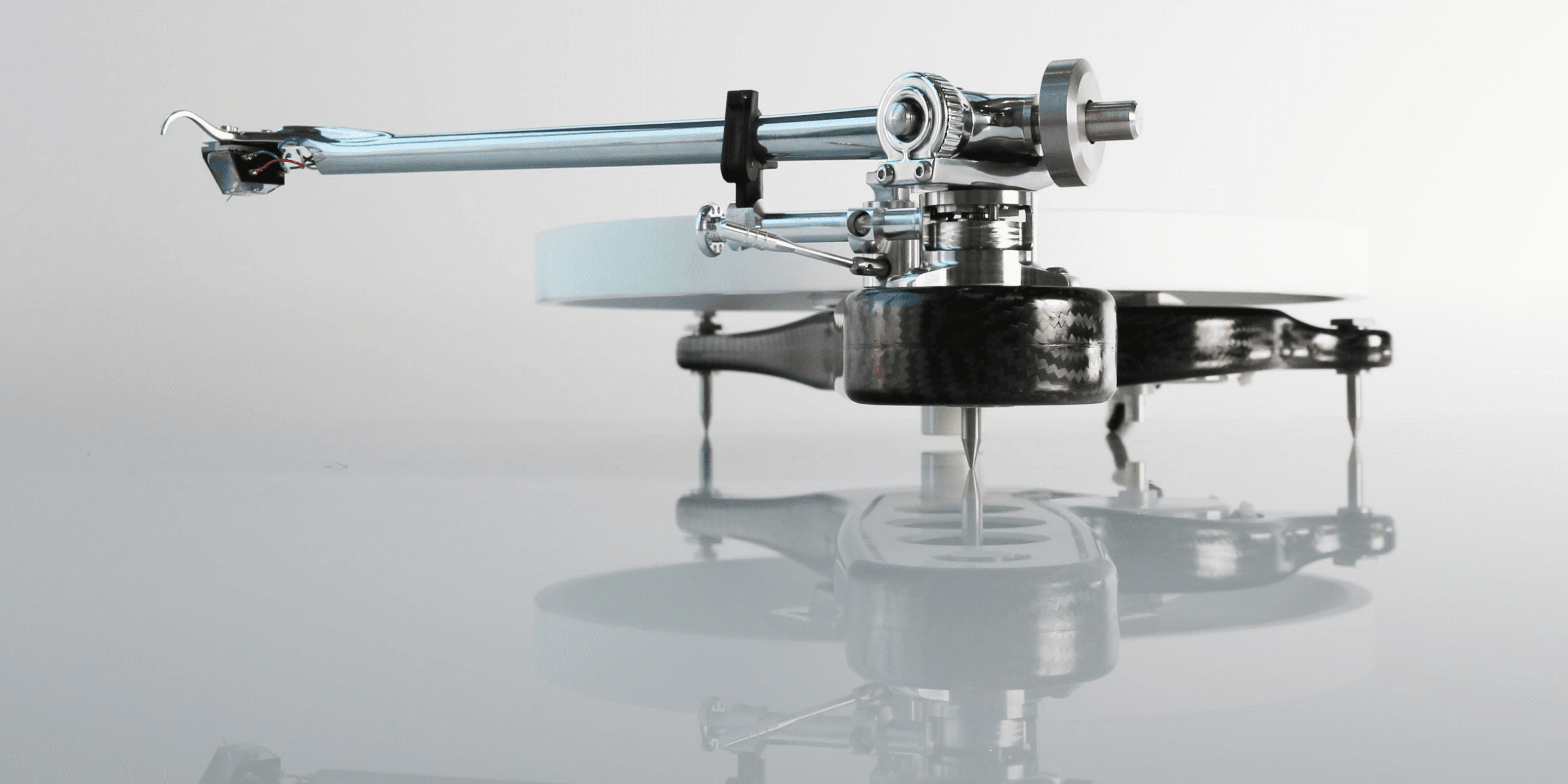REGA NAIA Aphelion 2 MC platenspeler
